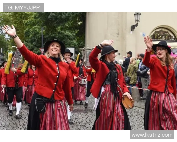 德国美女与阿尔及利亚帅哥的魅力对决谁能赢得心动瞬间